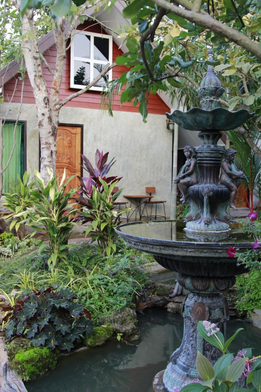 Frühstückspension Tasana Garden